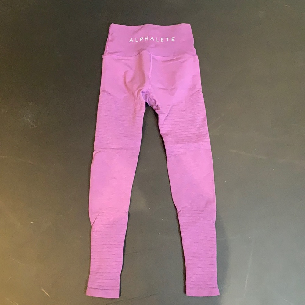 Alphalete leggings (purple)
